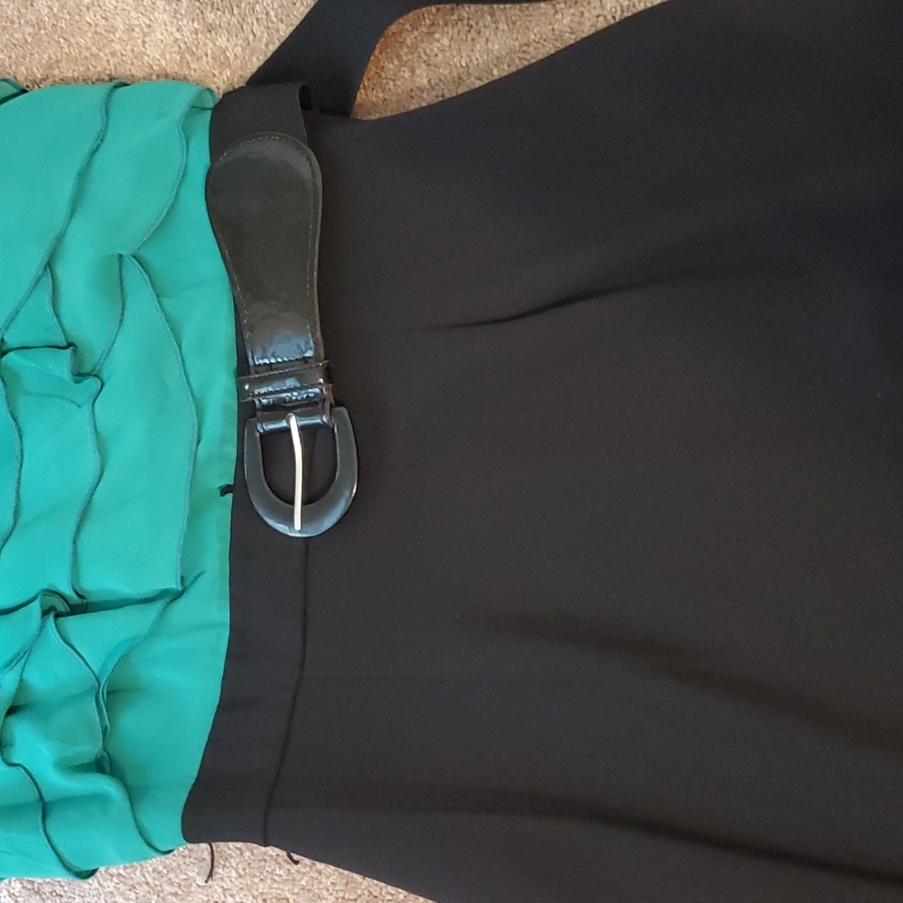 Dress - Picture 2 of 4